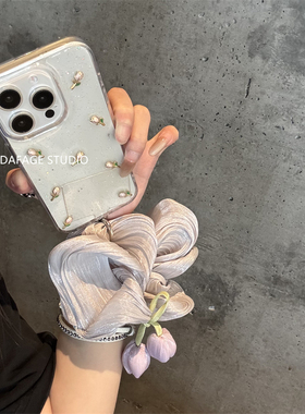 ins滴胶闪粉郁金香花腕带适用苹果14Promax手机壳16女13pro苹果15promax韩15