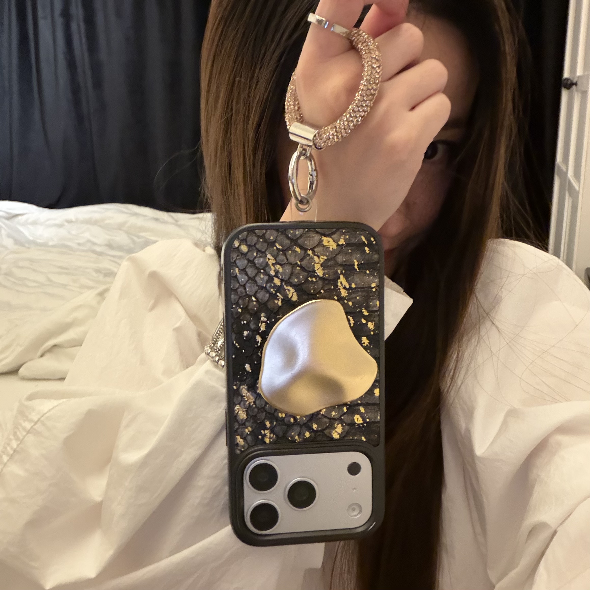 ins奢华黑金闪粉人鱼姬支架闪钻手提适用苹果15Promax手机壳16女16pro苹果17promax韩15苹果17Pro