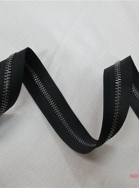 正品日本YKK Excella 5号 金属码装 单向拉链 枪色牙皮具用 #580