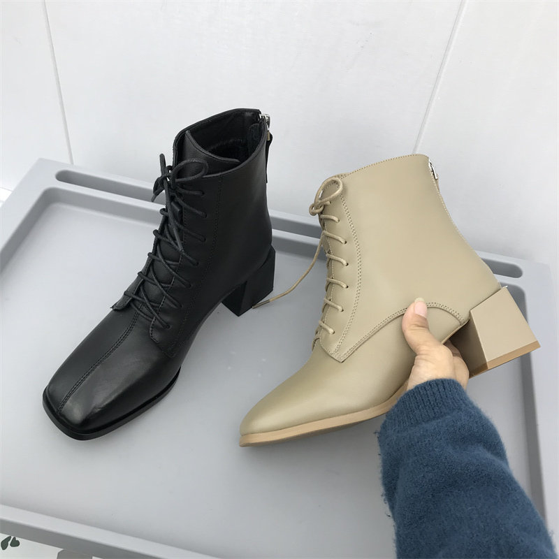 短靴粗中跟方头羊皮女棉靴