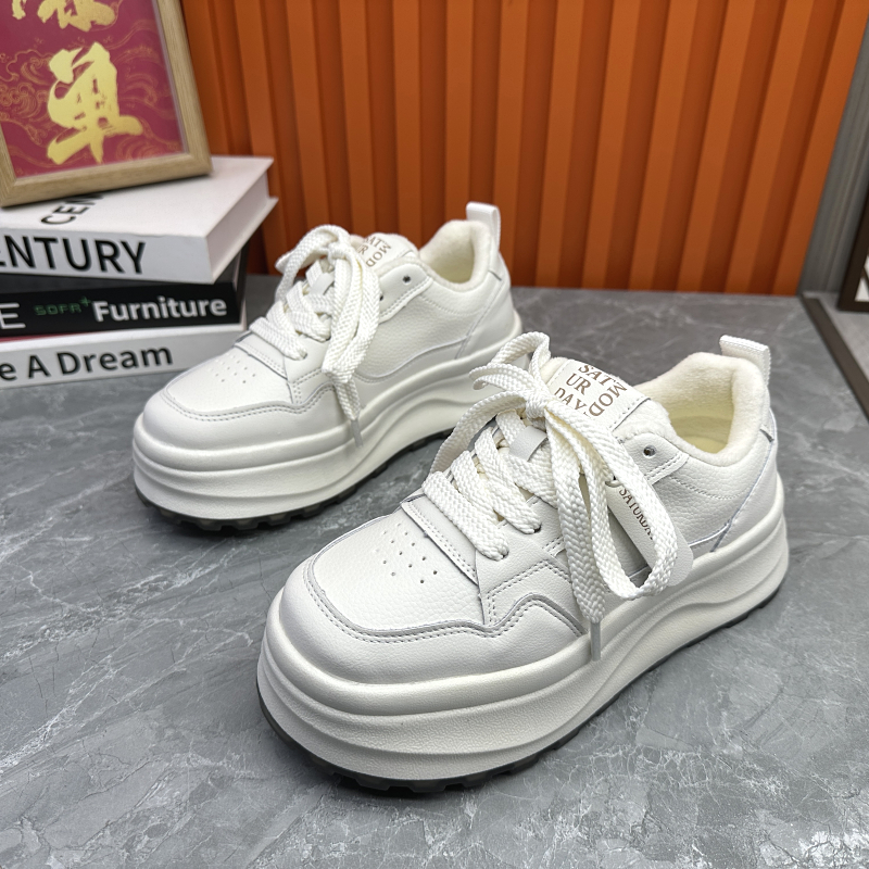 工厂断码处理真皮小白鞋圆头深口系带加绒保暖增高休闲板鞋女棉鞋