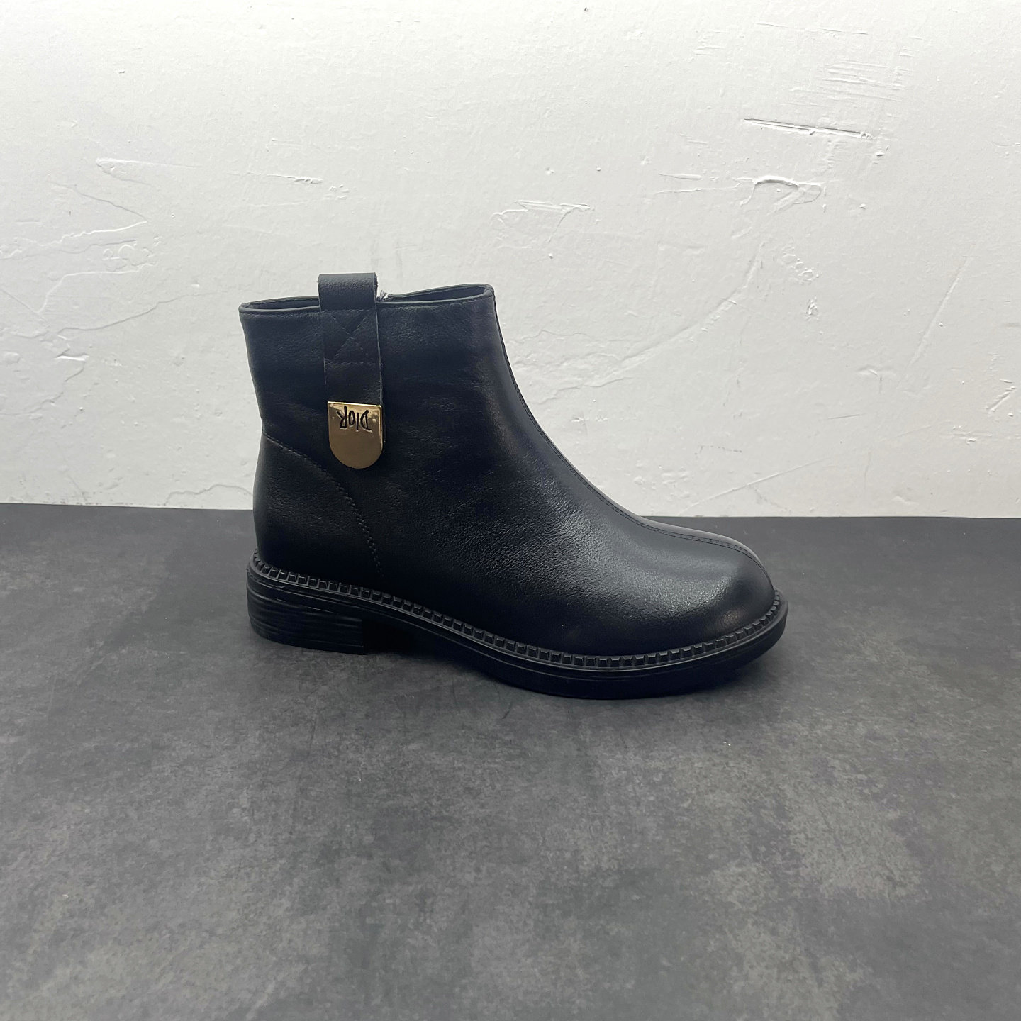 断码清仓处理真皮女鞋侧拉链低跟软底舒适复古短筒靴女单靴子