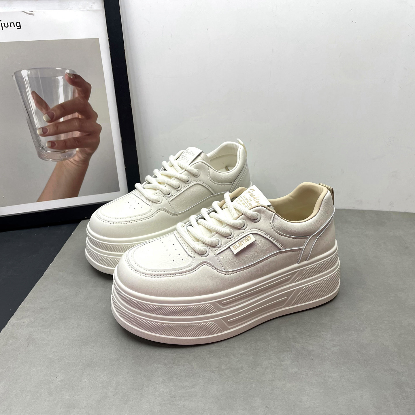 韩版厚底小白鞋2026春季新款深口系带增高休闲鞋百搭运动风女单鞋,女鞋,深口单鞋,淘宝优惠券,粉丝福利购,淘宝优惠卷