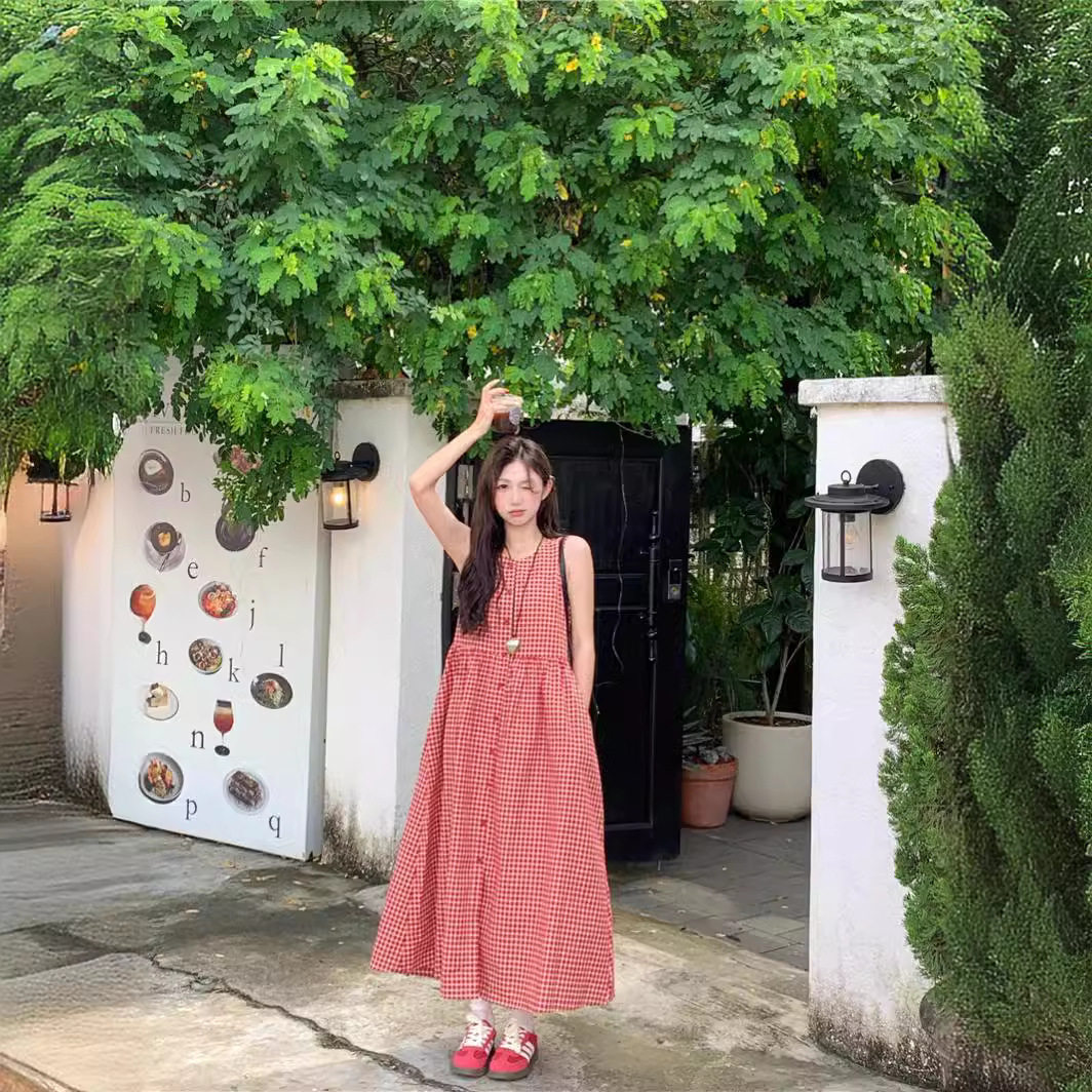 实拍宽松慵懒风格纹长裙子设计感单排扣无袖背心连衣裙女夏66740