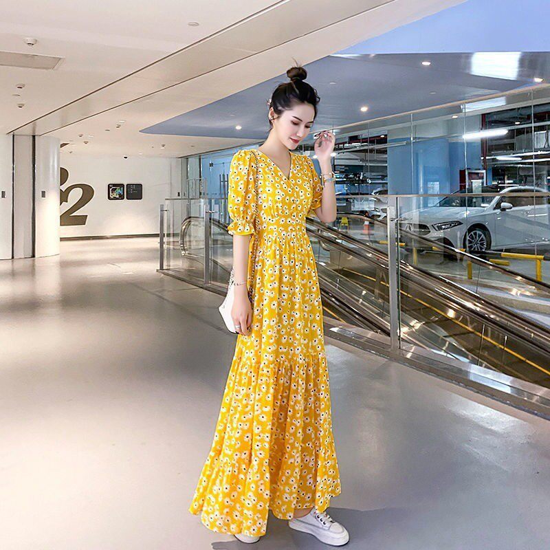 春夏秋2025短袖黄色雪纺菊花连衣裙长款女碎花高腰显瘦长裙沙滩