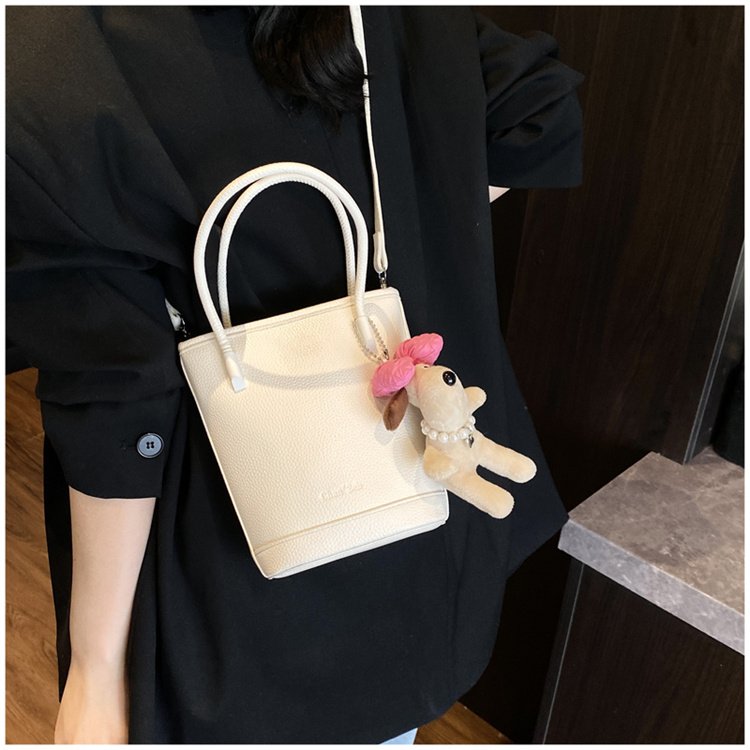 2025夏季新款通用款女包单肩斜挎手提包拉链车缝线2025年夏季均码