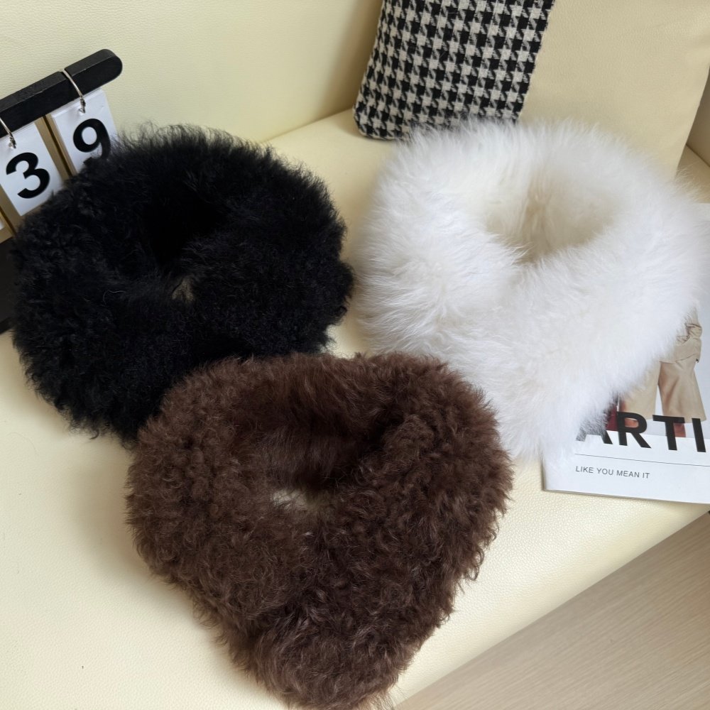 高奢山羊绒皮毛一体围巾女冬季保暖百搭双面皮草磁扣围脖毛毛领子