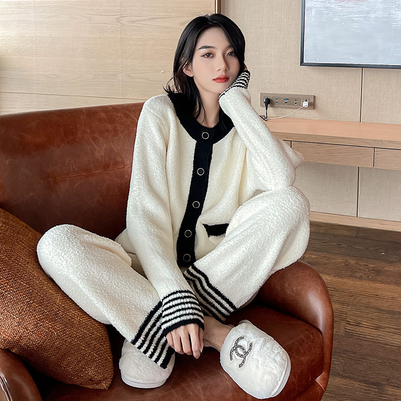 珊瑚绒睡衣女秋冬季加厚