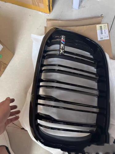 适用于宝马X3M F97 前期款雷霆中网