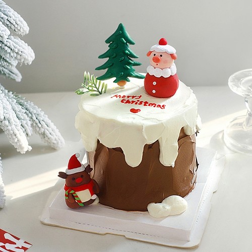 烘焙蛋糕装饰 原创奶油小猪围巾麋鹿圣诞树小动物甜品台派对装扮