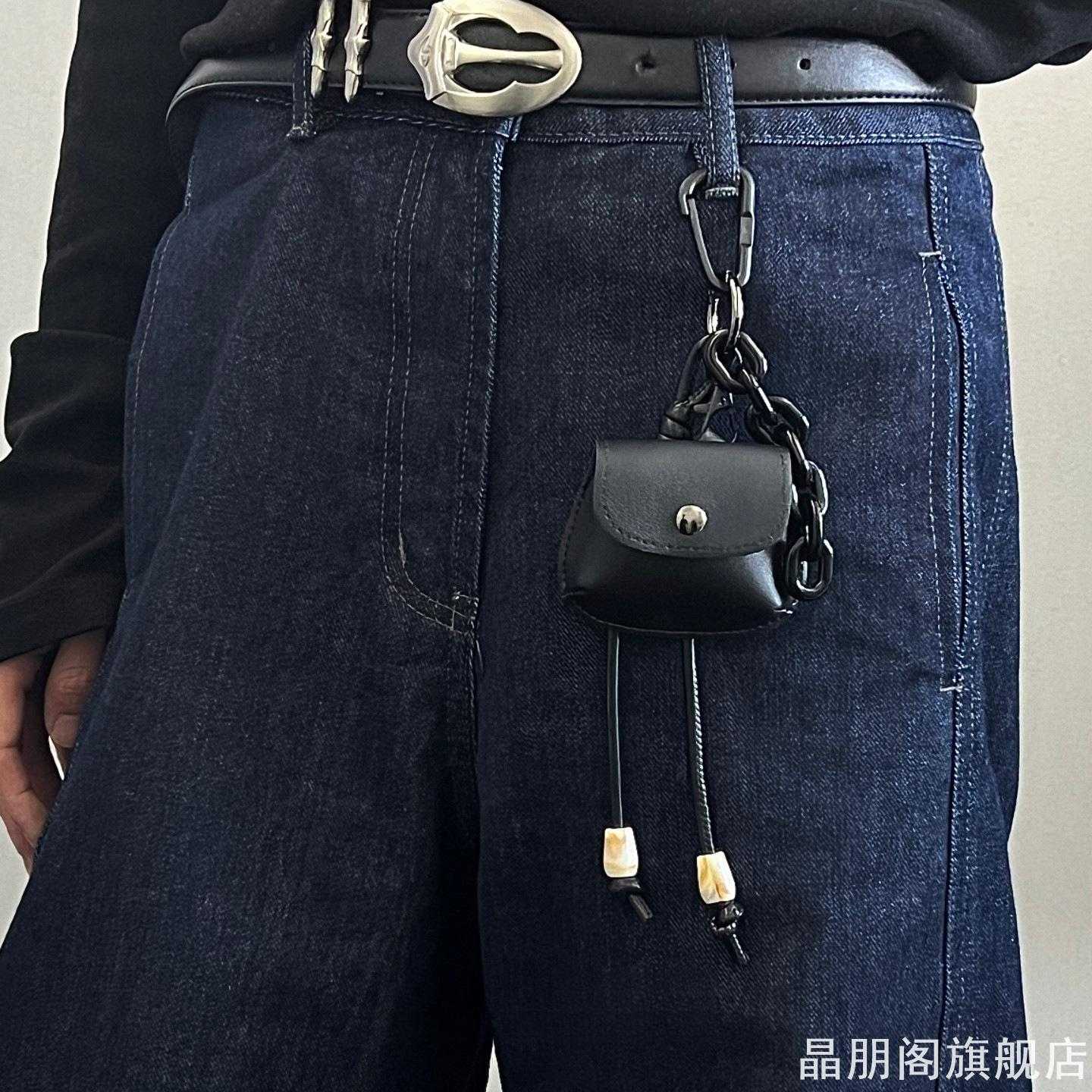 机能穿搭迷你PU皮耳机小包粗链条编织绳方珠点缀牛仔裤腰挂钥匙扣