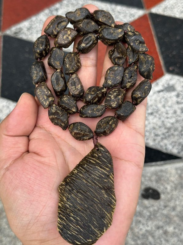 印尼达拉干瘤疤结随型沉香手串重约65克文玩佛珠挂件男女士项链