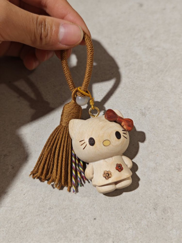榉木Hello Kitty猫钥匙扣挂件治愈系小熊书包包挂件装饰品吊坠链