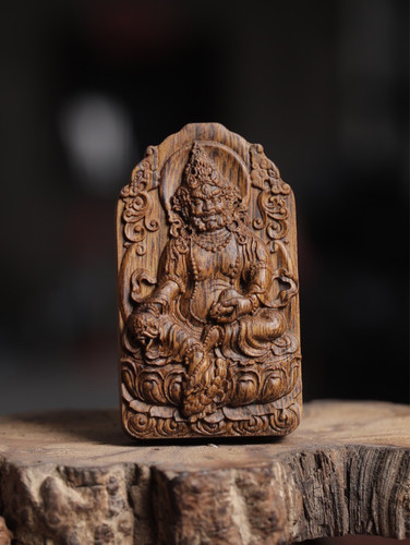 芽庄绿棋楠黄财神沉香吊坠3*5*1.2cm沉水级佛珠无事牌挂件饰品