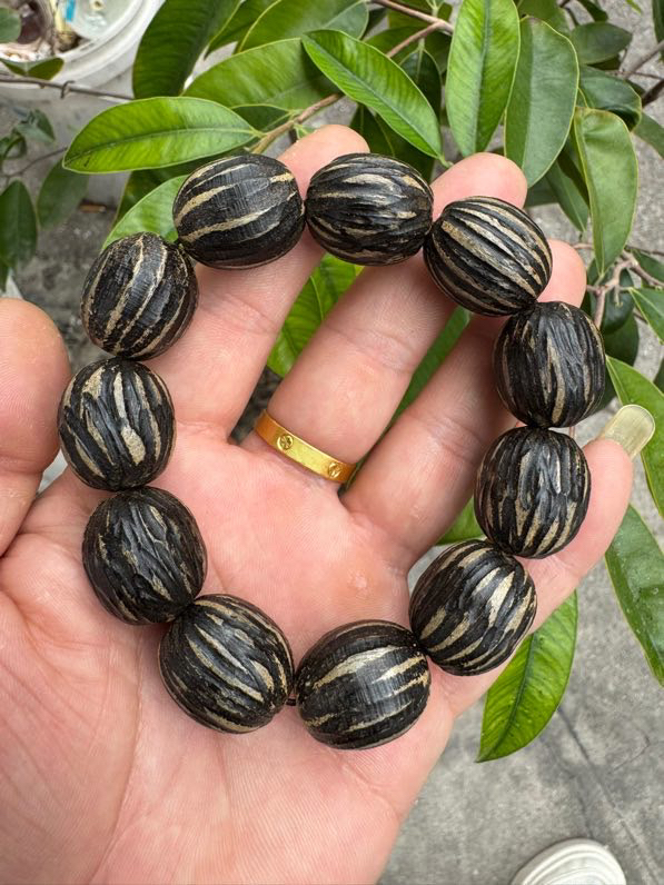 芽庄虫漏老料沉香手串随形佛珠手链约47克橄榄珠男女士念珠奶香