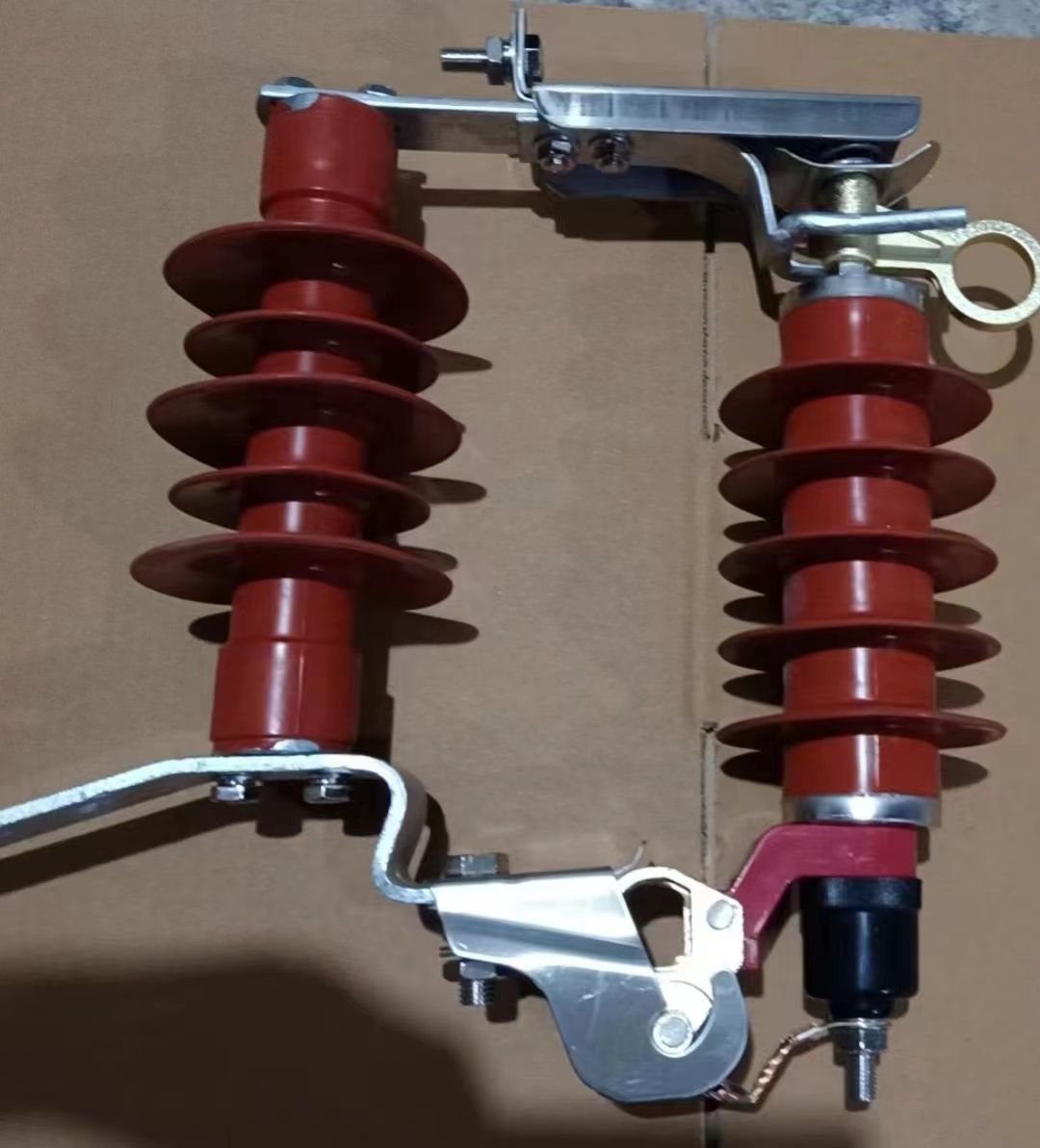 10KV可卸式 跌落式避雷器HY10WS-17/50DL-TB  YH10WS-17/45DL-TB