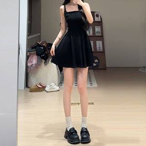 小个子纯欲风露锁骨性感连衣裙夏季高腰弹力修身显瘦纯色A字短裙