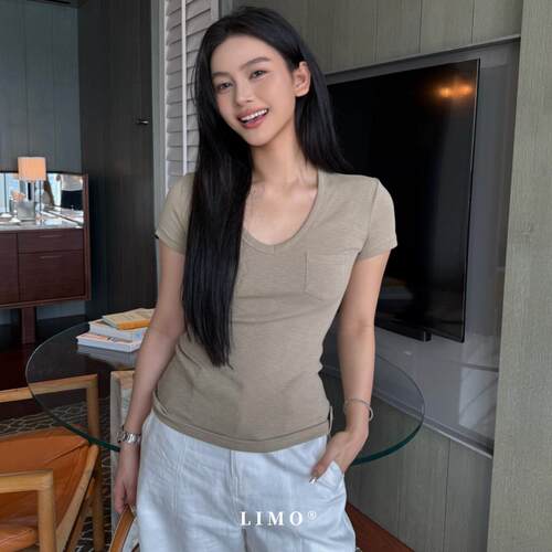 LIMO-新夏上新原创首发极简高品质小口袋V领棉麻显瘦短袖T恤6168#