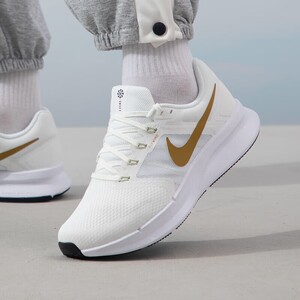 耐克NIKE Run Swift3男鞋新款透气缓震运动鞋跑步鞋休闲鞋 DR2695