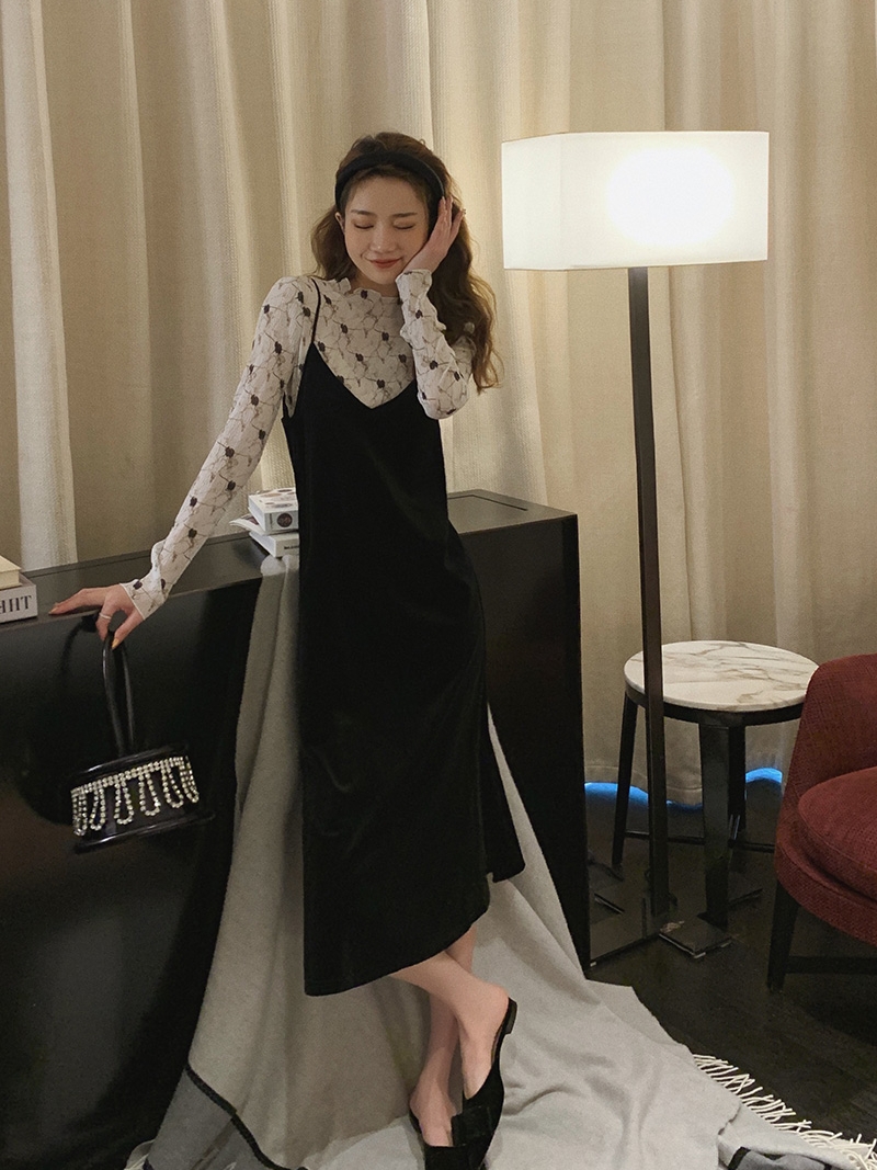 Spring 2021 coat black velvet two-piece suit high-end look thin, age reduction foreign style Sling Dress