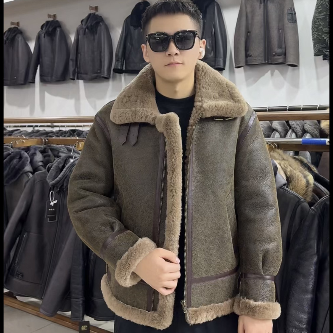 오리지널 생태 모피 올인원 남성  가죽  모피 코트 겨울 두꺼운 코트 옷깃 복고풍 모피 코트 양피