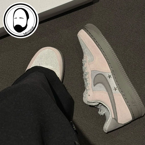 NIKE耐克女子AIR FORCE 1新款拼色低帮复古运动休闲鞋IZ6168-001