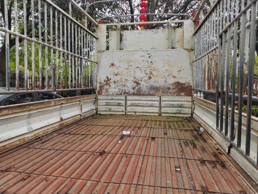 5月9日三明市闽GRB953解放牌轻型仓栅式货车网络拍卖公告