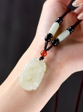 和田玉十二生肖吊坠男属蛇年本命年项链女合成玉石玉坠佩生日礼物