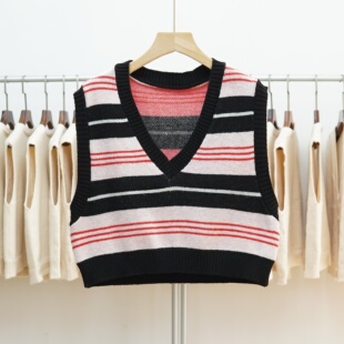 叠穿V领复古宽松外搭无袖 女秋冬季 上衣拼色马甲潮 新款 745条纹短款