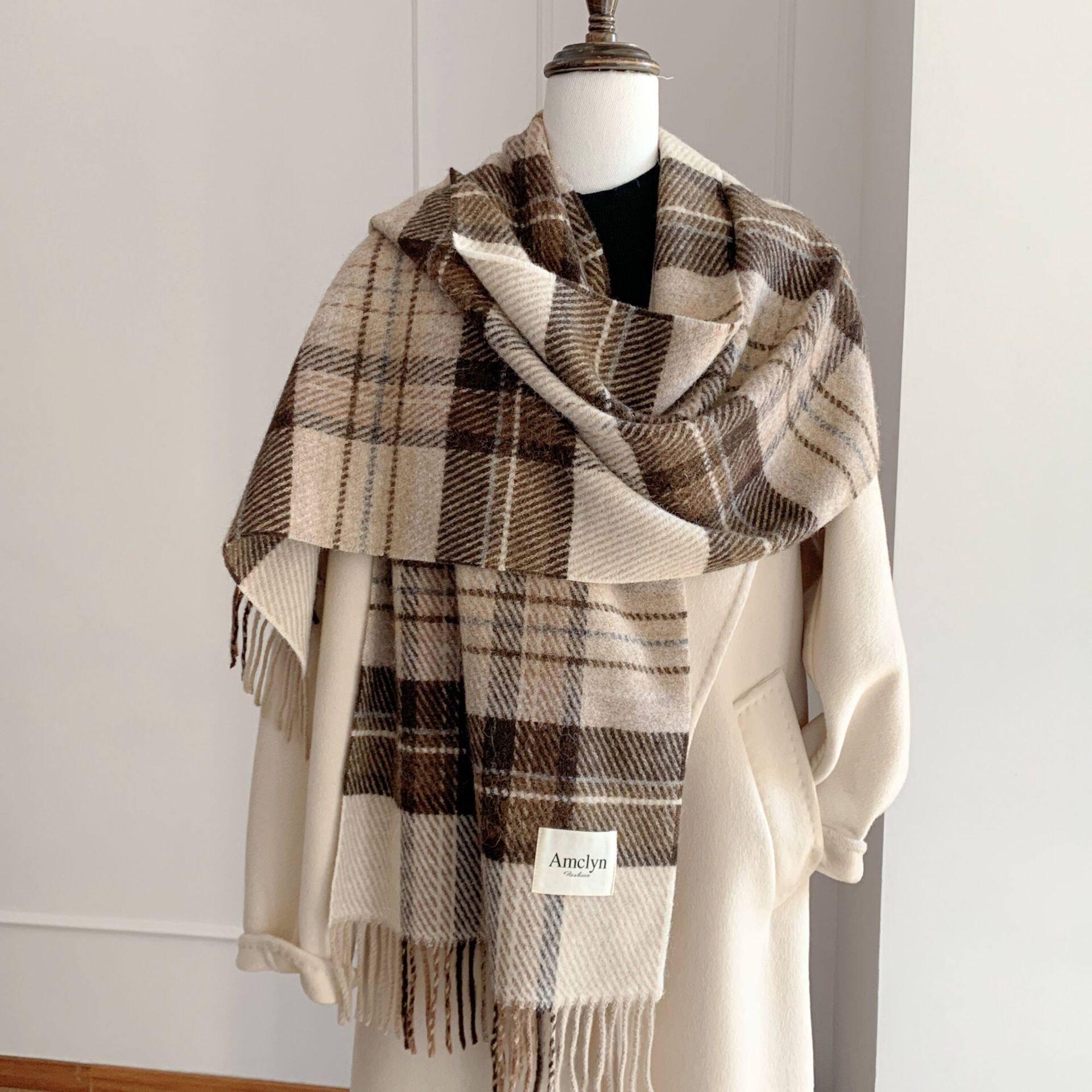 精选澳洲时尚百搭羊毛格子围巾女秋冬季新款英伦风保暖羊绒围脖潮