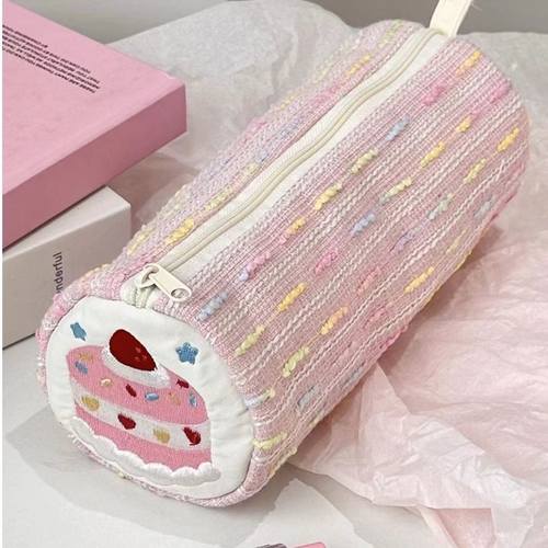 2025新款高颜值粉色草莓蛋糕笔袋