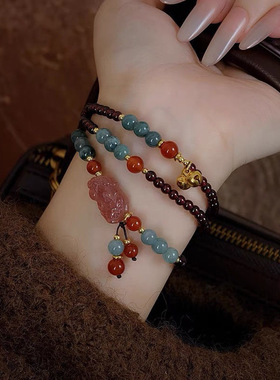 新中式招财貔貅草莓晶三圈串珠石榴石手链国风小众高级感手串配饰