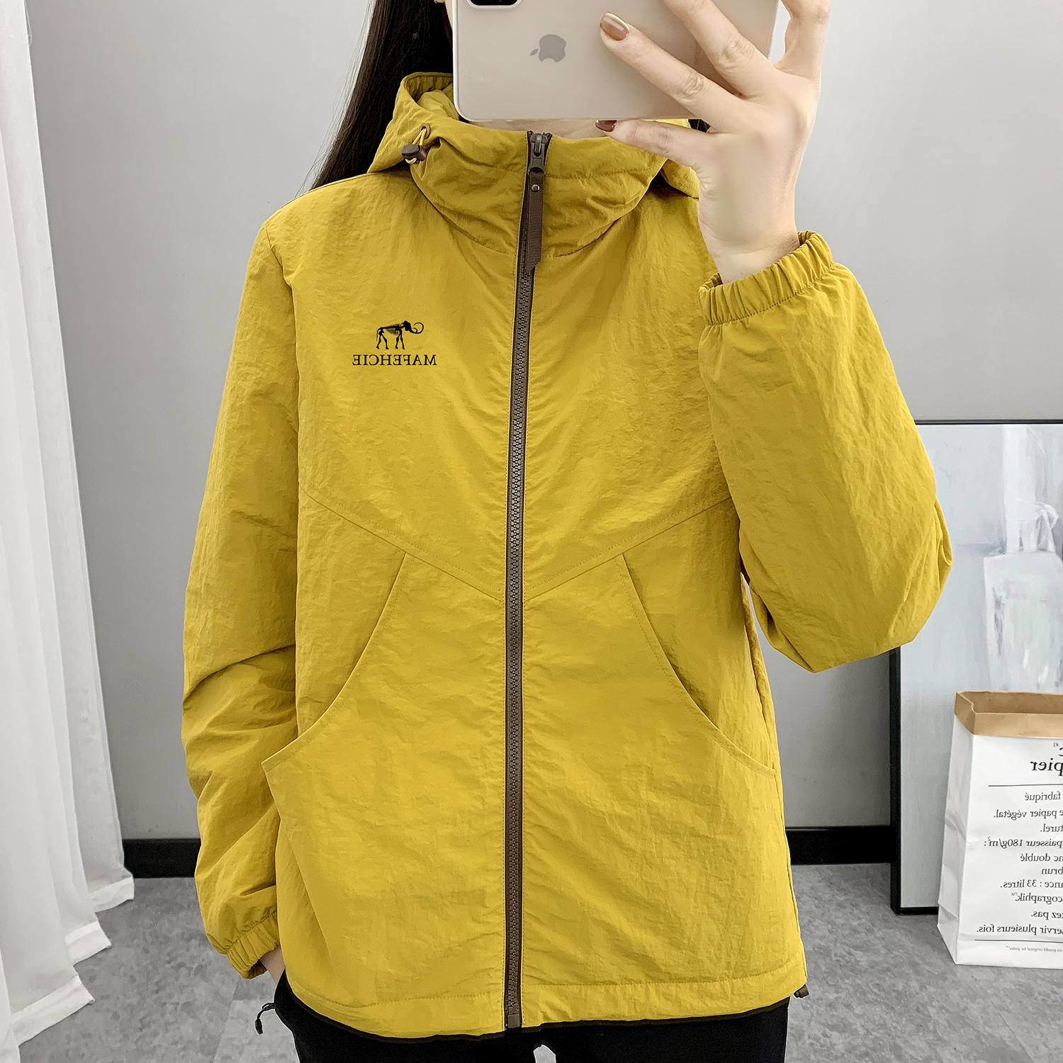 户外休闲运动冲锋衣棉服外套女秋冬防水防风夹棉保暖连帽开衫棉衣