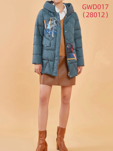 孤品中厚羽绒服暖和显瘦90绒8°C左右天气穿款号GWD017－021