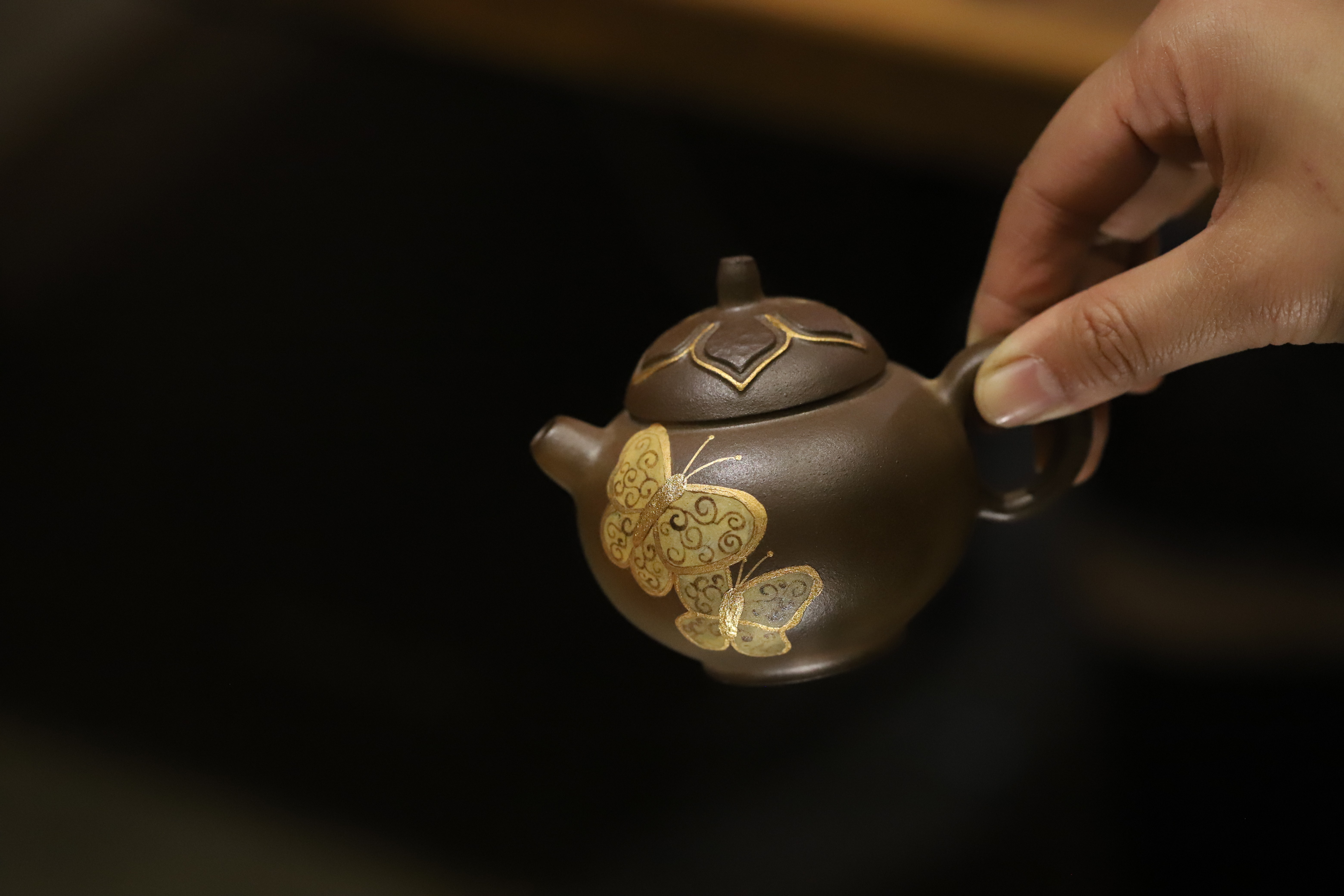 予你&既白 原创设计款紫砂壶含香红皮龙柴烧 纯手工泥绘柴烧120cc