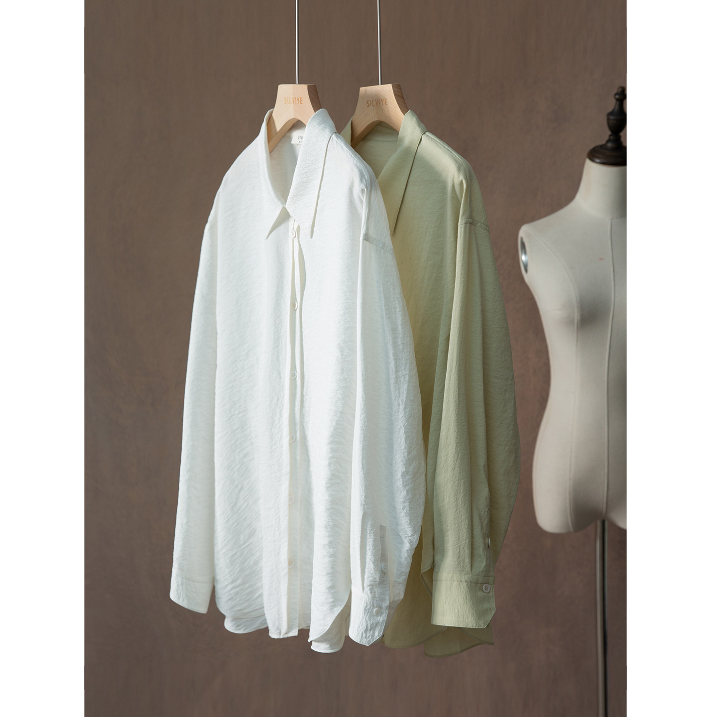 高定极简小翻领干丝丝锦绉宽松真丝衬衫女桑蚕丝宽松百搭衬衣春款