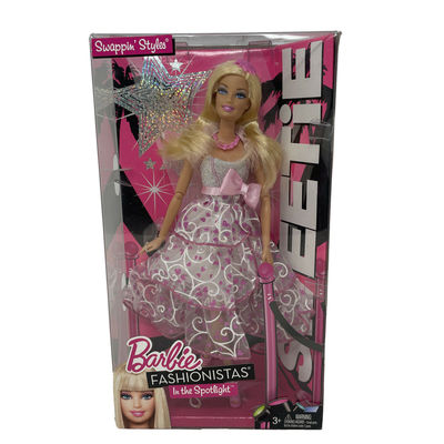 发 Fashionistas Swappin Styles Sweetie 2010 时尚达人芭比娃娃