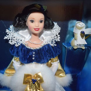 Holiday Snow White 白雪公主芭比娃娃 1998 Barbie 发 Disney