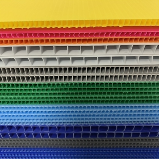 塑料万通板瓦楞隔板层板垫板平板234 5 8 10mm保护防护板PP中空板