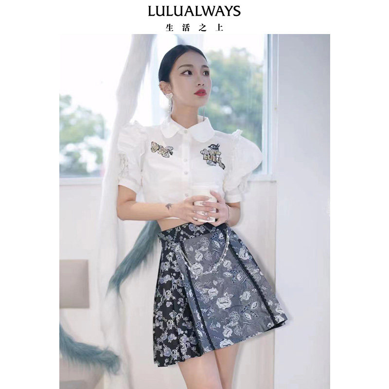 LULUALWAYS【商场同款】秋季甜美链条装饰黑色短裙满印碎花小黑裙