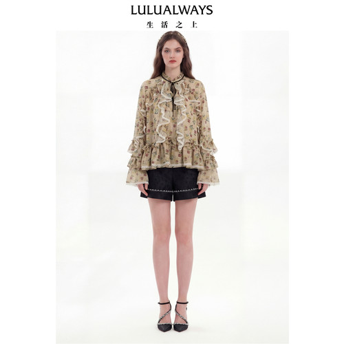 LULUALWAYS【商场同款】26春季新款复古田园荷叶边雪纺喇叭袖上衣