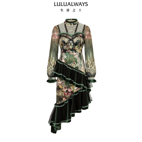 LULUALWAYS【商场同款】冬季新款法式优雅不规则绿色丝绒连衣裙