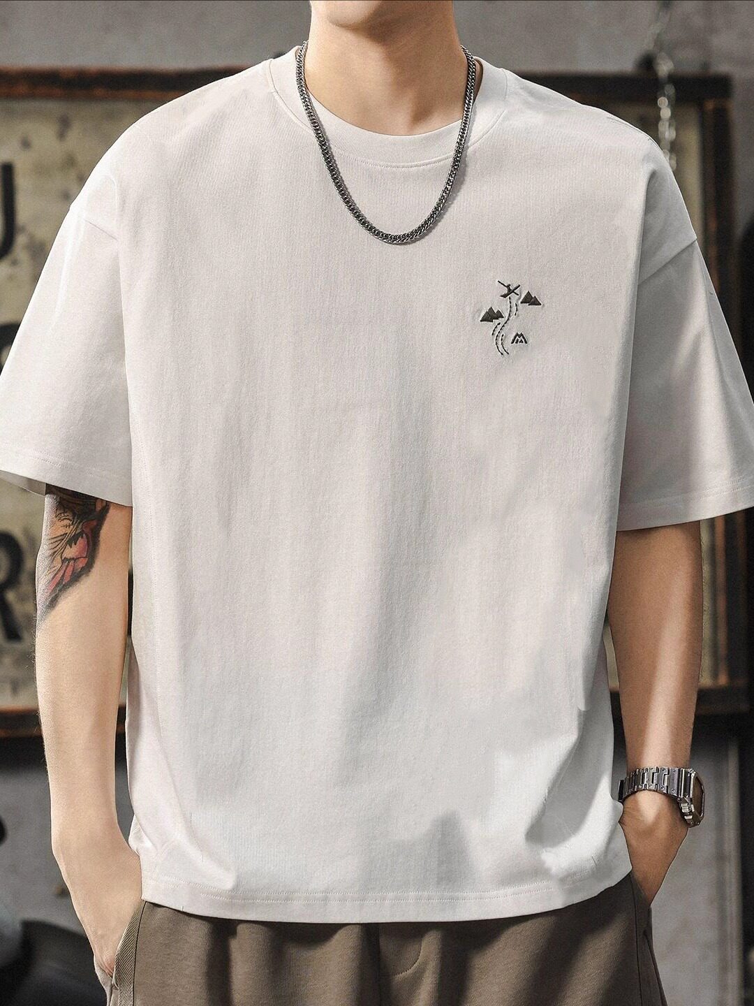 纯棉白色t恤男设计感重磅夏季百搭刺绣上衣服休闲圆领短袖体恤衫