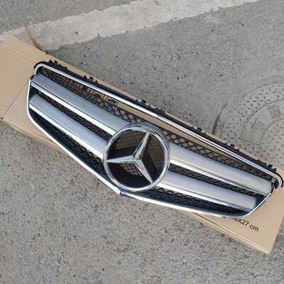适用09-13款E级双门轿跑W207 e200e260e350coupu中网前脸进气格栅