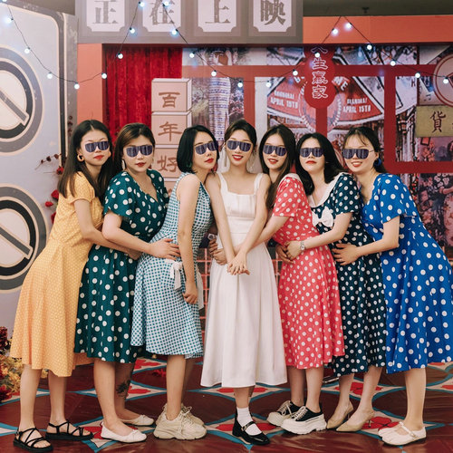 80年代复古港风波点连衣裙