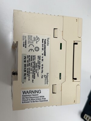 施耐德模块TWDLCDA24DRF  功能完好全新原装拍前请询价