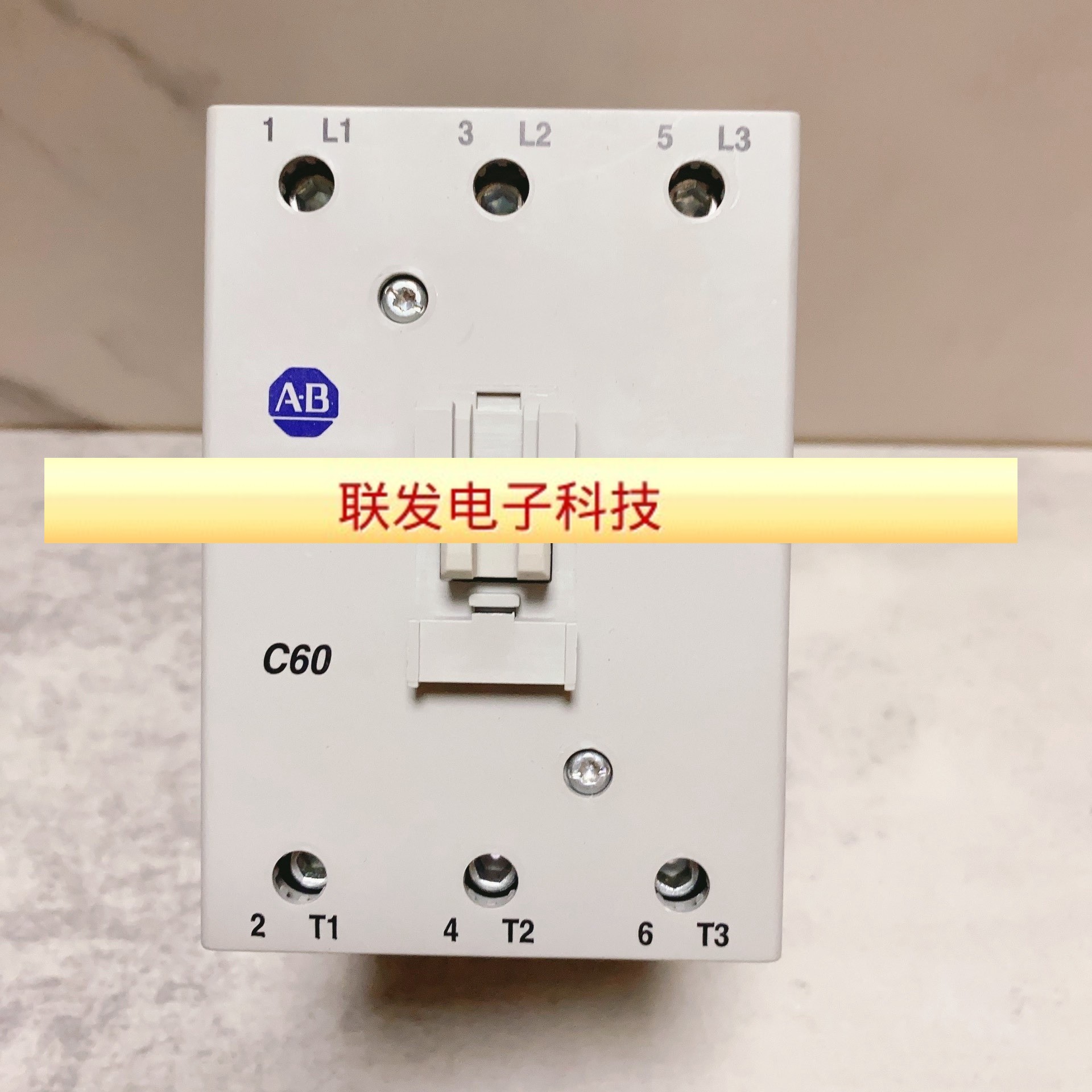 AB接触器100-C60DJ00 DC24V 100-FA31 100-B110N*3 100-C23KJ0