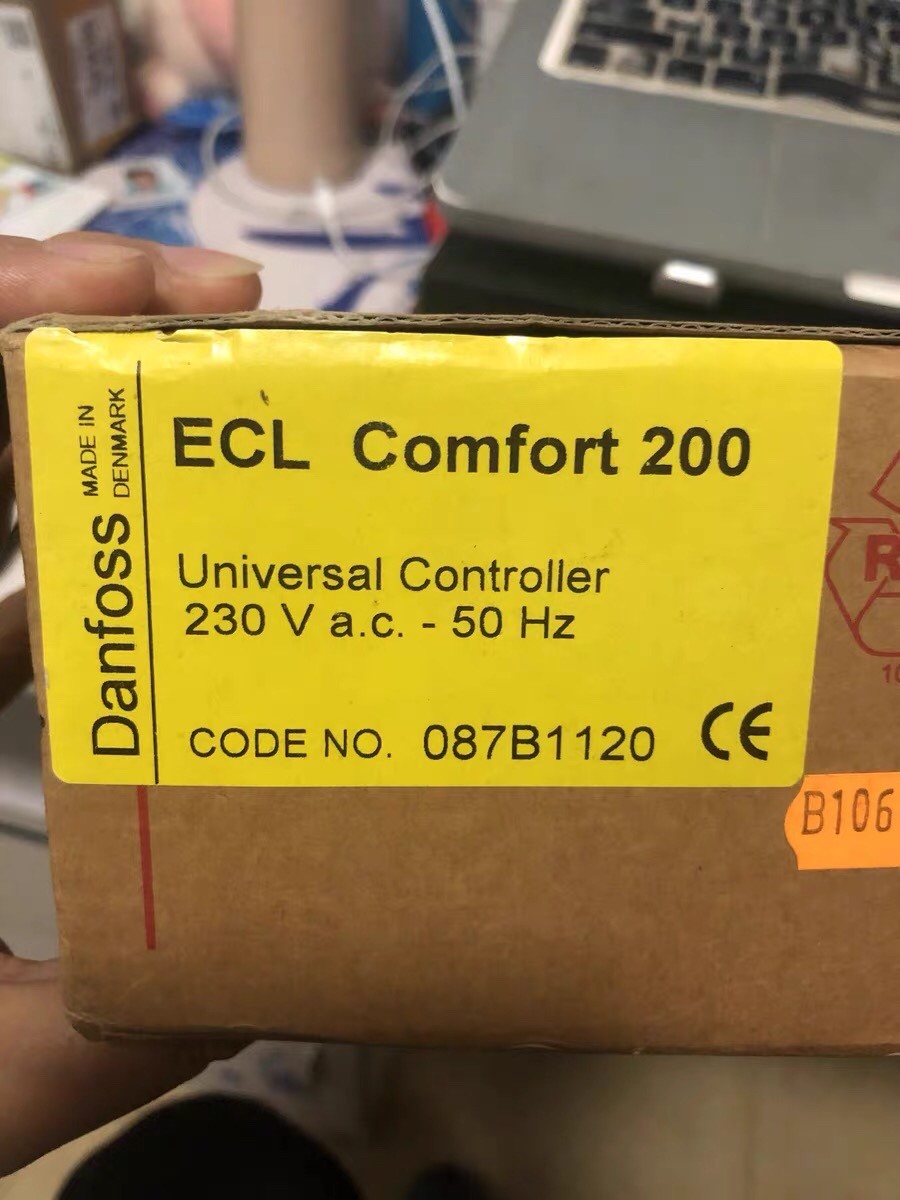 丹佛斯087B1120温控器ECL Comfort 200全新原装拍前请询价
