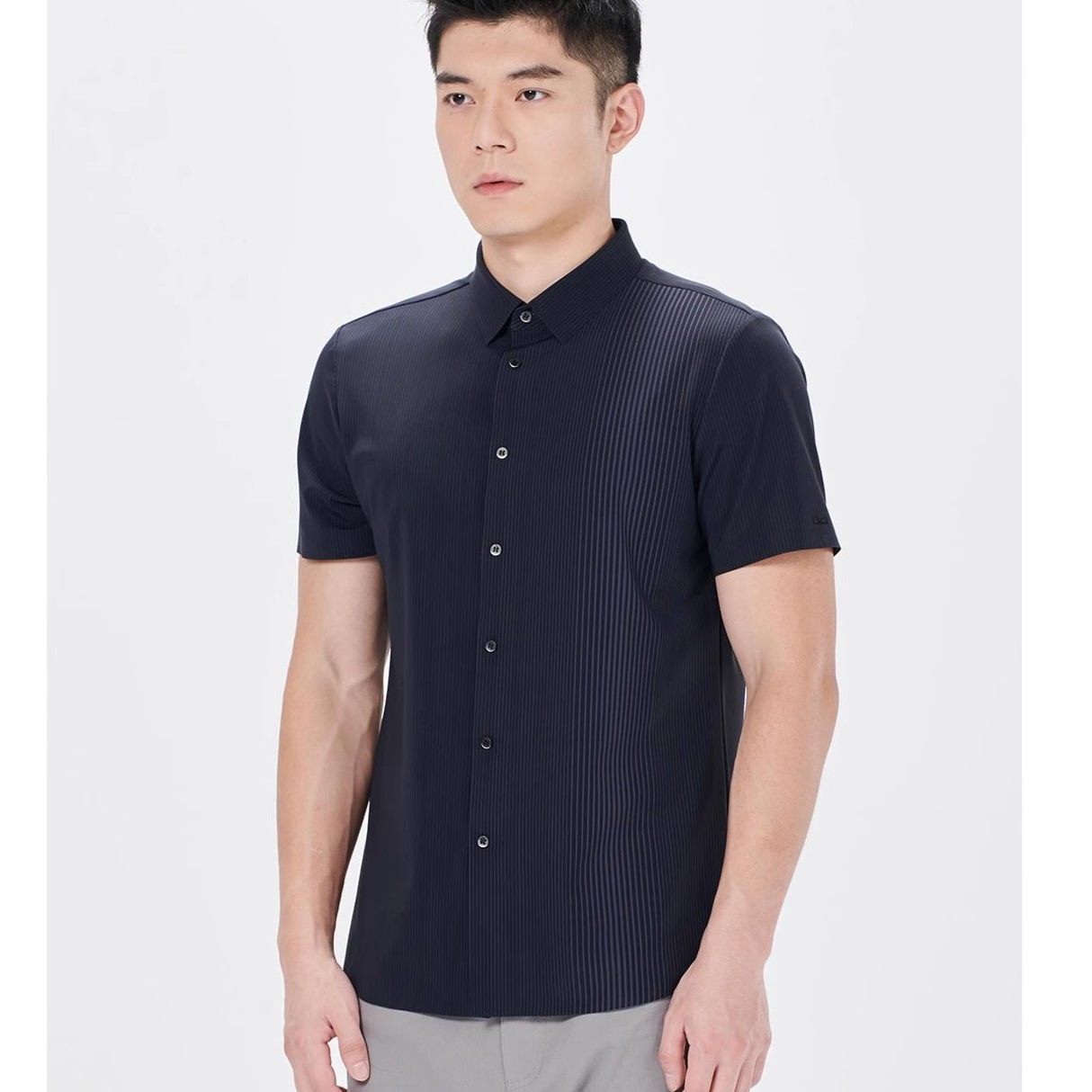 24XXC0021S 0023S 0022S利家男装修身冰丝新款休闲商务短袖衬衫