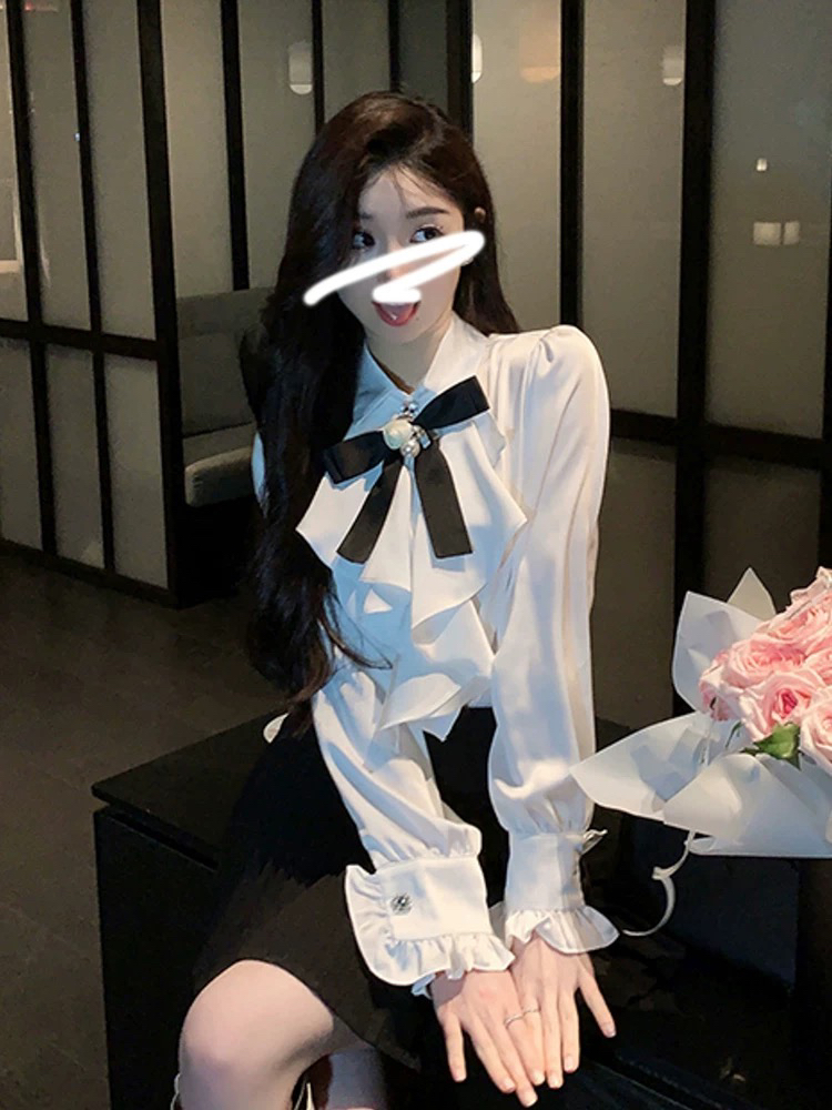 法式宫廷风荷叶边蝴蝶结衬衫2025年春季设计感气质泡泡袖珍珠衬衣